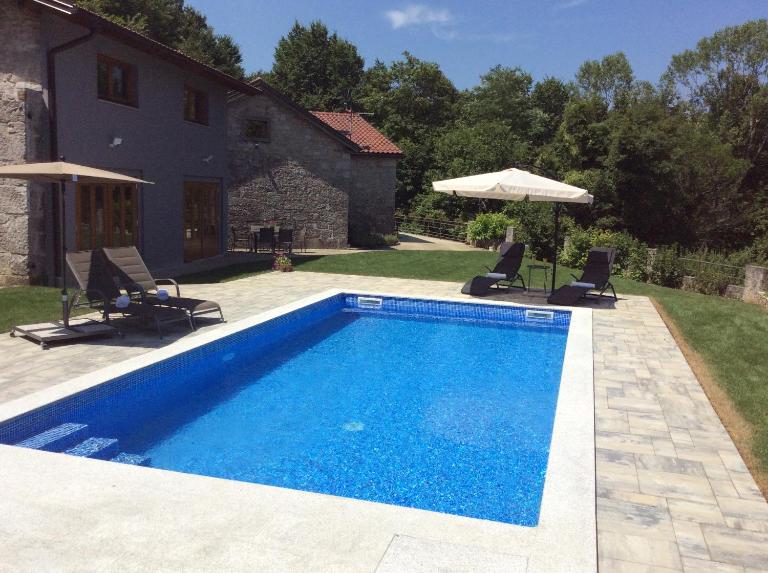 Villa Anton - The Old Dairy - B&B Hrušica
