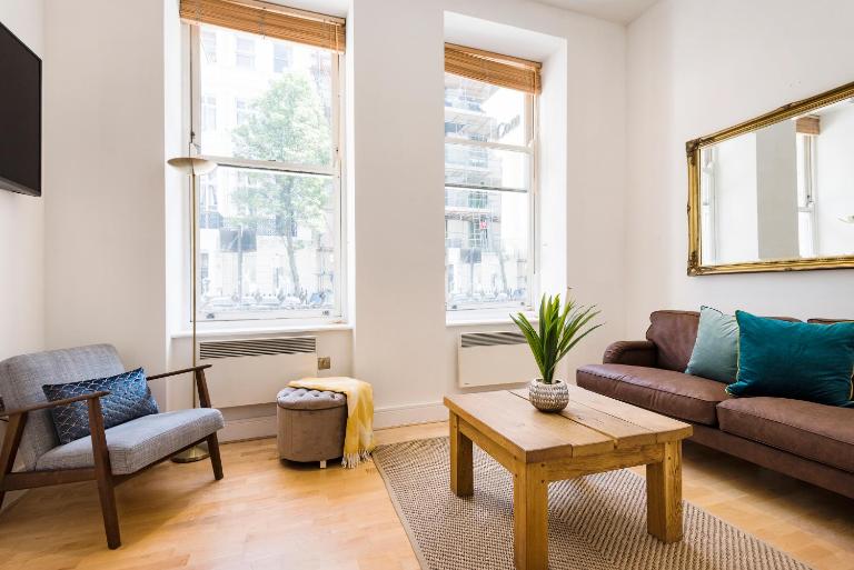 Stylish Hyde Park Apartment - B&B London
