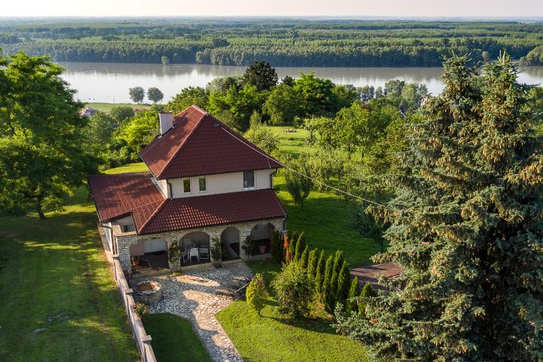 Danubio Residence - Bed and Breakfast Aljmaš