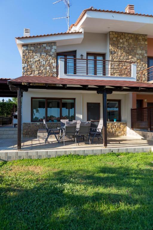 Villa Kristin 2 - 2min walk to Great Sandy, Shallow beach - Ferienwohnung Nikiti