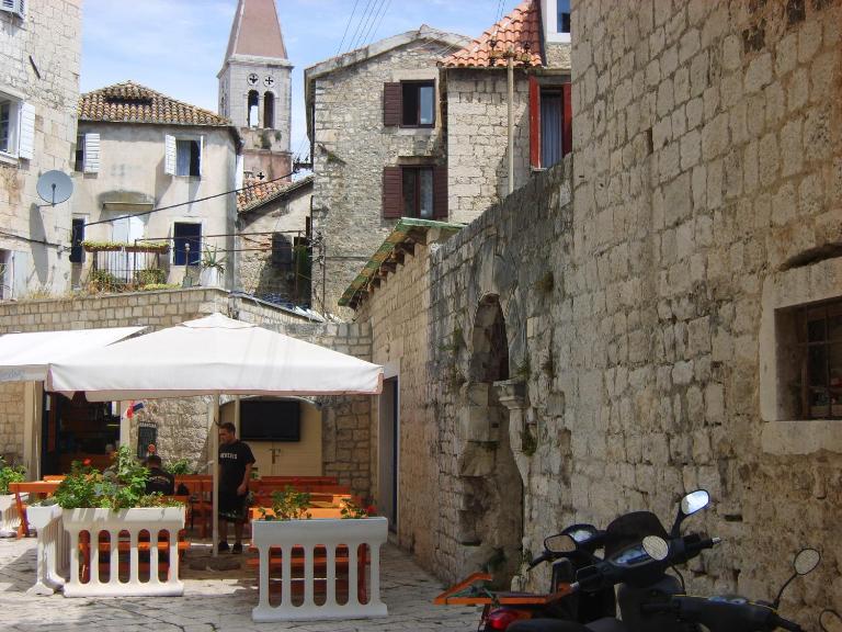 Rooms Roso - B&B Trogir