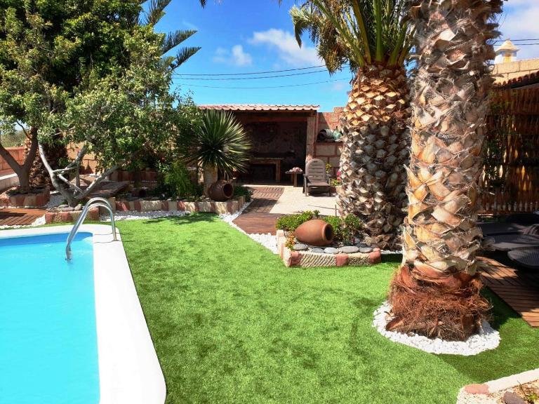 Almendro - B&B Arico Viejo