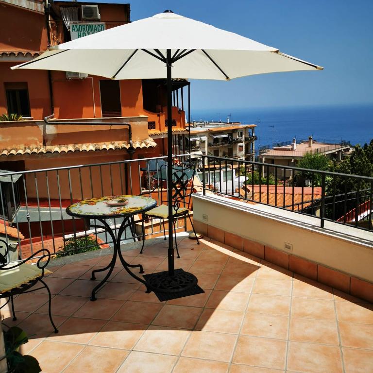Apartment Marifra Garden - Bed and Breakfast Taormina