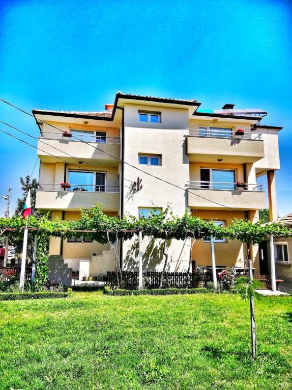 Guest House Dimi - B&B Byala