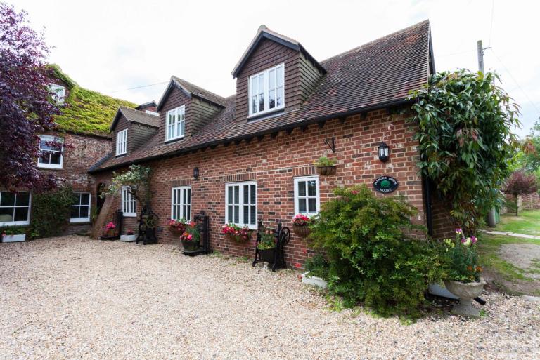 Hanger Down House Bed and Breakfast - Bed and Breakfast Arundel