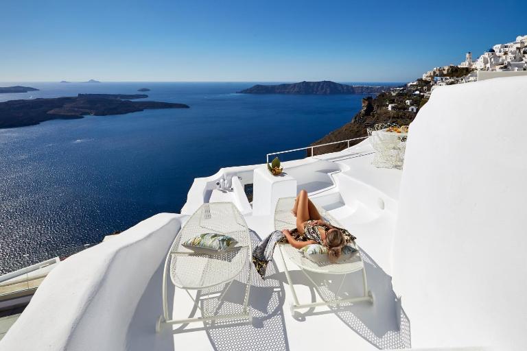 Gitsa Cliff Luxury Villa - B&B Merovígli