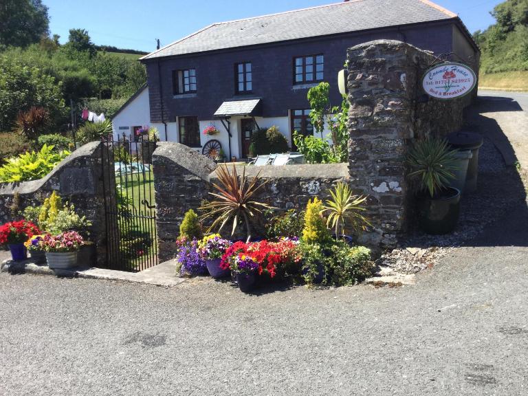 Coombe House B&B - B&B Cawsand