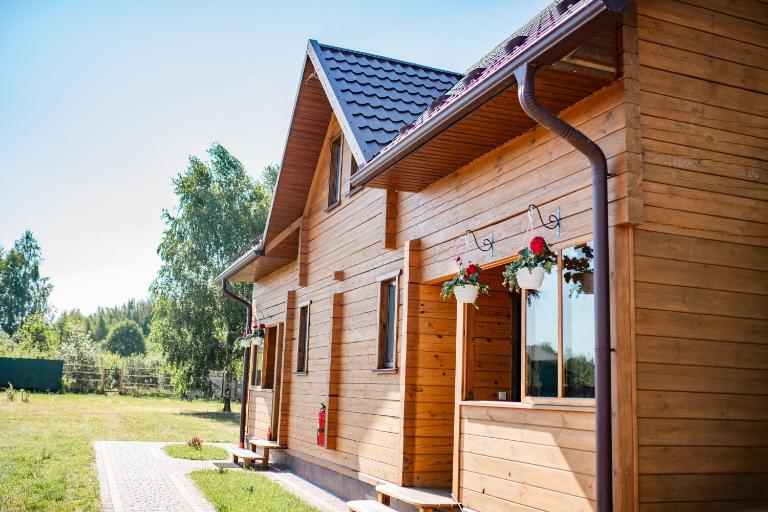 ROXENA APART - B&B Shatsk