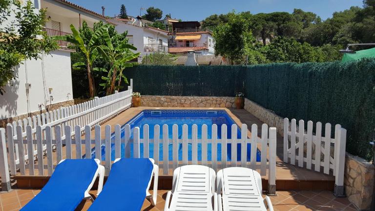 Azahara - B&B Lloret de Mar
