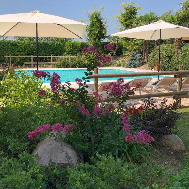 agriturismo" il glicine bianco" - Bed and Breakfast Monzambano