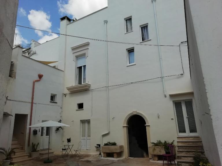 Palazzotto in corte - B&B Matino