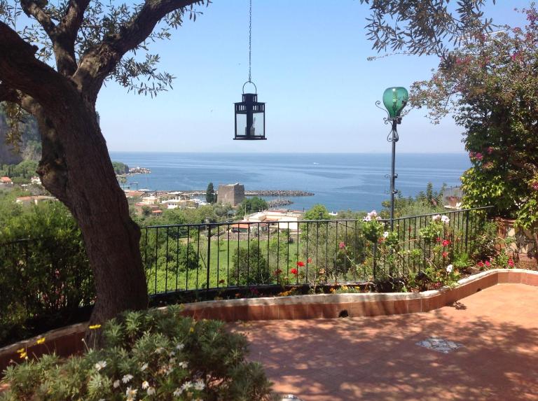 Villa Flora - B&B Vico Equense