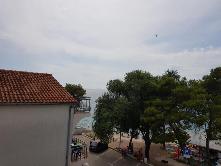 studio apartman Lanterna - B&B Tribunj