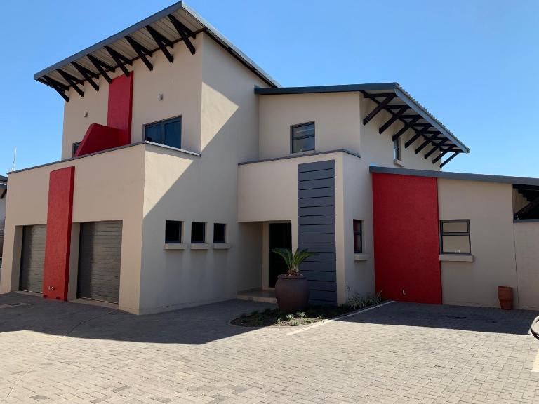 66 Dorp Street Apartment - Chambres d'hôtes Polokwane