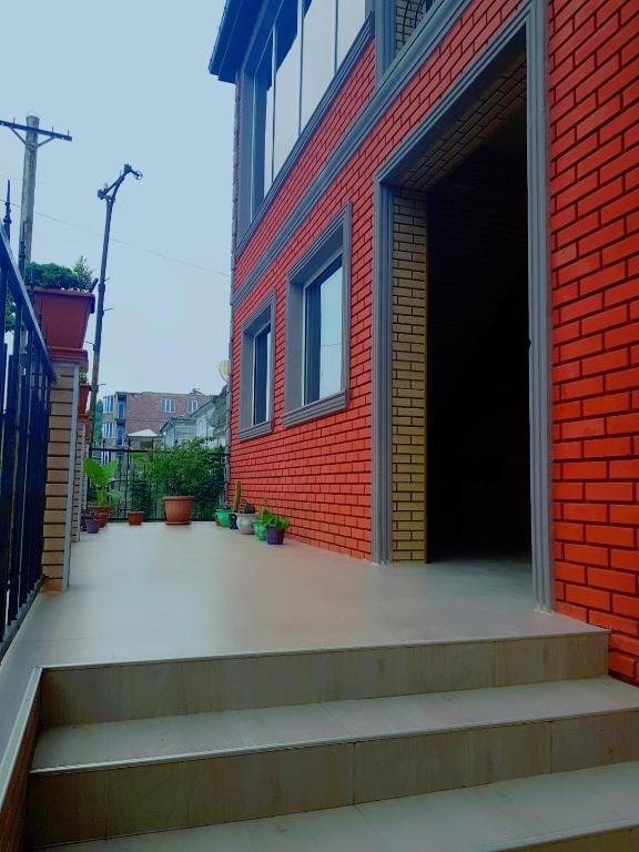 Holiday House Chkonia - B&B Batumi