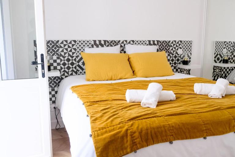 Hypercentre Charmant 2 Chambres Au Calme avec Joli Patio Privatif - Bed and Breakfast Nantes