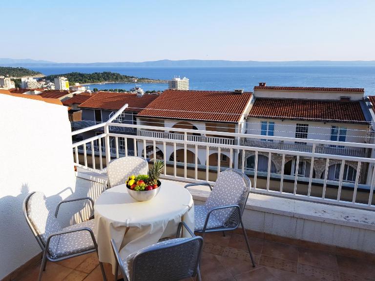 Sea View Apartment Elena - Chambres d'hôtes Makarska