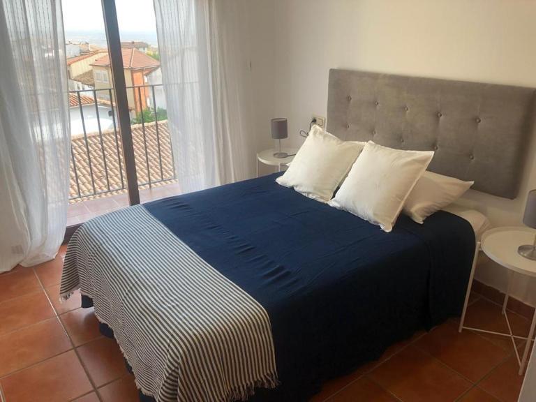 APARTAMENTOS FUENTE ARRIBA - B&B Poyales del Hoyo