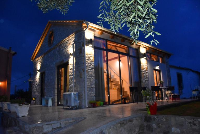 Casa Pietra - B&B Kontokali