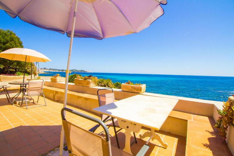 Authentic fisherman's house on the seafront - Ferienwohnung Cala Rajada