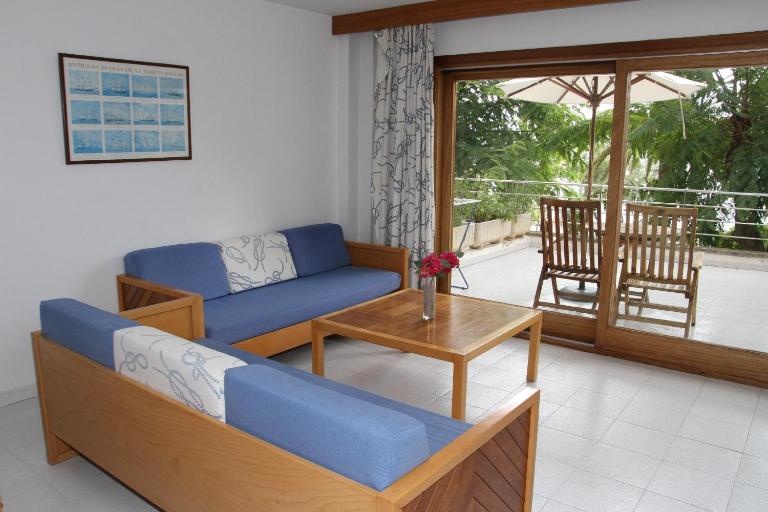 Apartamentos Marina - Bed and Breakfast Port de Pollença