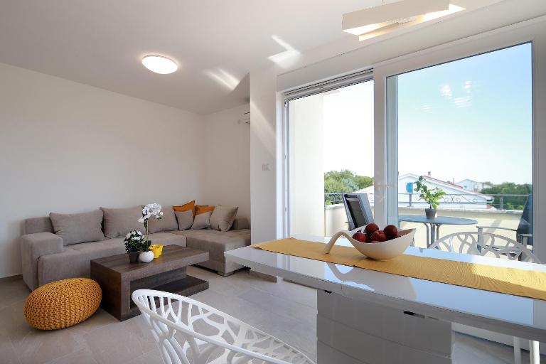 Apartmani Judita - Bed and Breakfast Pinezići