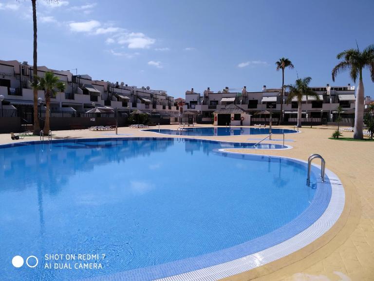 Residencial Los Geranios 13 - Chambres d'hôtes Costa del Silencio