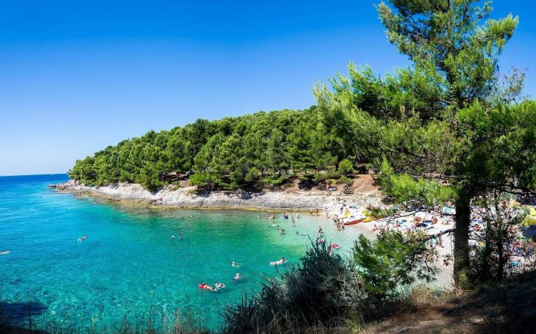 Amazing luxury apartment 200 m from the beach - Bed and Breakfast Pula