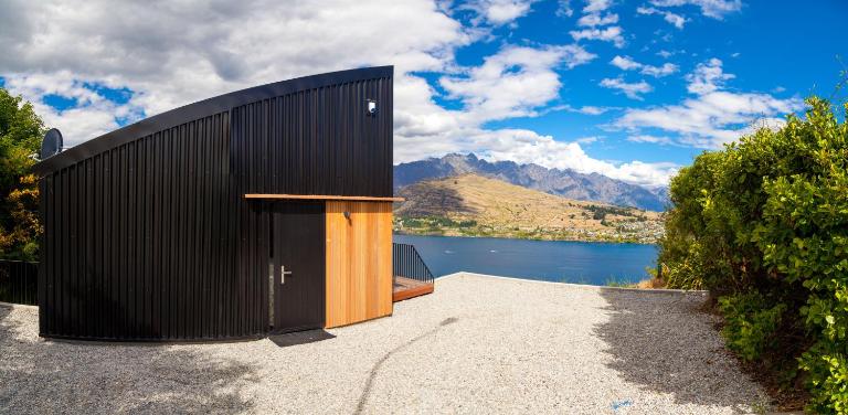 Award winning architecturally designed pad - B&B Queenstown