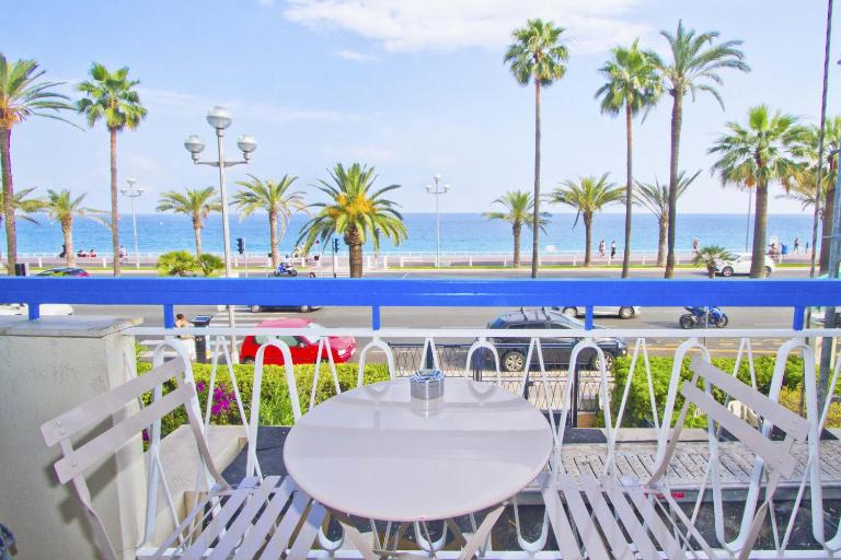 PROMENADE HOLIDAY - SUFFREN BEACH - Bed and Breakfast Nice
