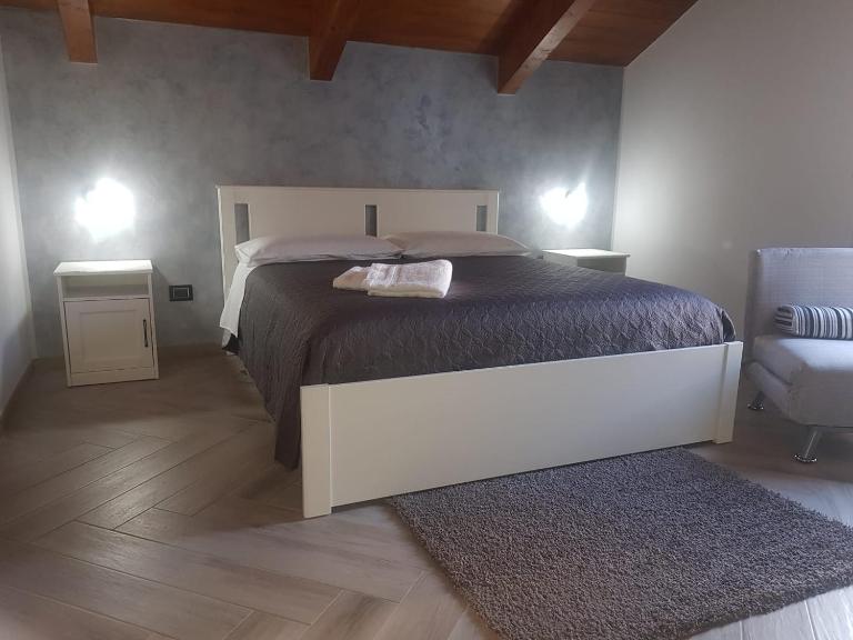 THE ATTIC ROOM - B&B Agropoli