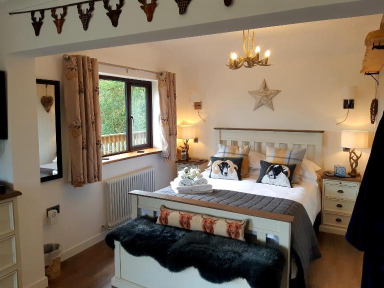 Riverside - B&B Skeabost