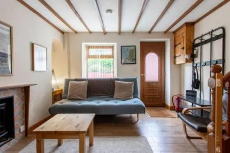 Selah Cottage, 21 Queen Street - B&B Pontrhydyfen