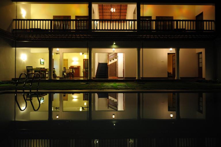 The Villa Romantica - Ferienwohnung Nedumbassery