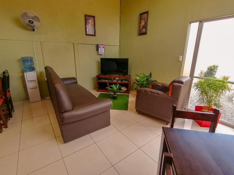 Nice Place Hostel - Bed and Breakfast La Fortuna