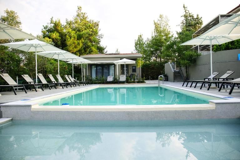 8 Boutique Suites - B&B Nea Potidaia