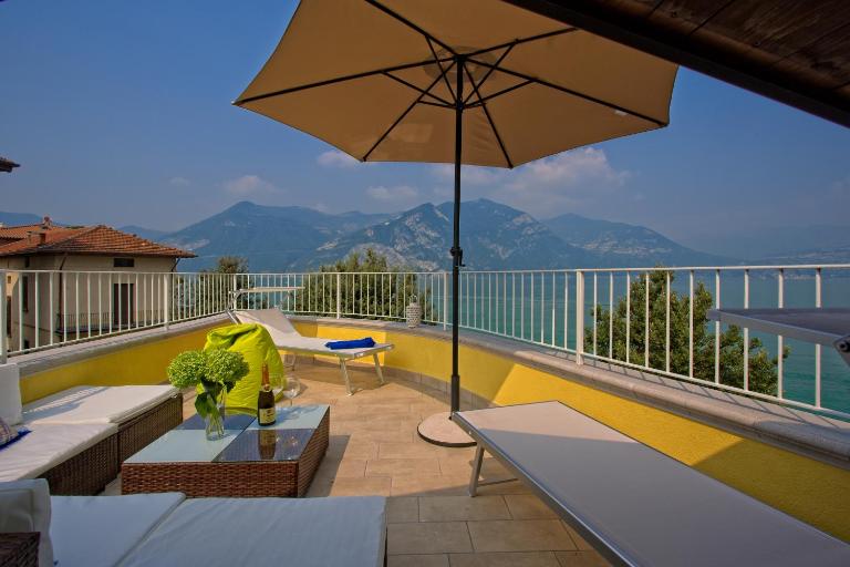 CASA VACANZE MARCONI 22 - B&B Marone