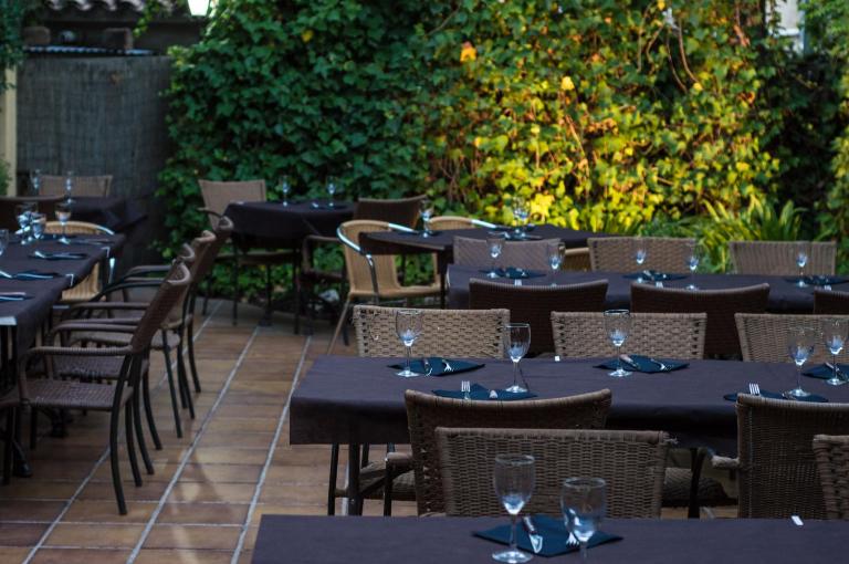 L'ARGOLLA HOTEL-Pizzeria - B&B Santa Coloma de Farnés