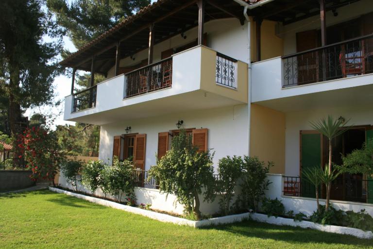 Katerina Studios - Bed and Breakfast Koukounaries