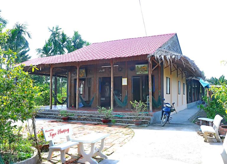 Ngoc Phuong Homestay - Bed and Breakfast Vĩnh Long