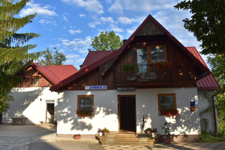 House Boro - Ferienwohnung Jezerce