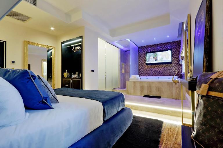 Spanish Diamond Luxury Suites & Jacuzzi - Chambres d'hôtes Rome