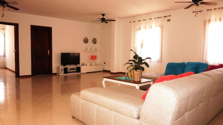 Large apartment on golf course - Ferienwohnung San Miguel De Abona