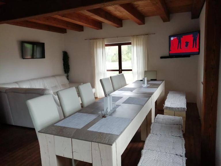 Chalupy v Podkrkonoší- Chalupa Oto, Chalupa Prade - B&B Hostinné