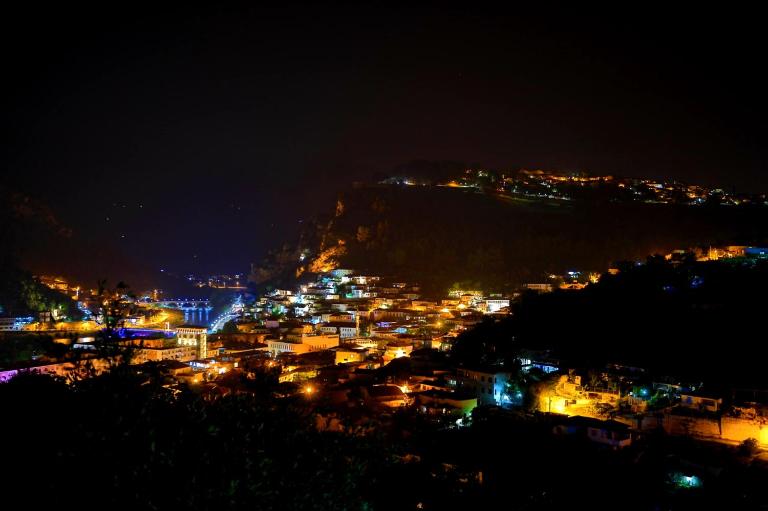 Guest House Pashollari - Bed and Breakfast Berat
