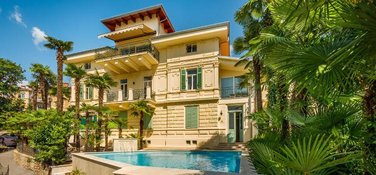 Villa Elizabeta Apartments - B&B Opatija