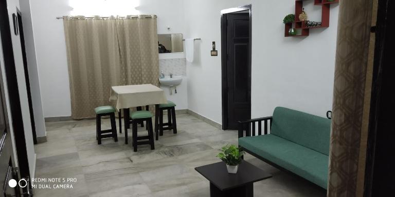 Andoor Homes, Apt No 2B - B&B Thiruvananthapuram