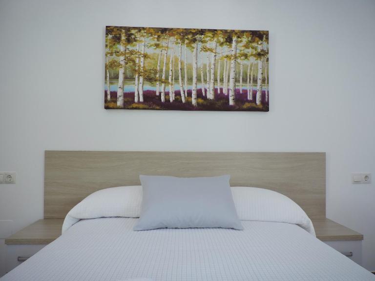 Hostal Delia - Bed and Breakfast Alora