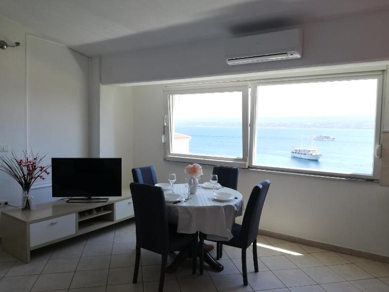 Apartment Petra - B&B Dugi Rat