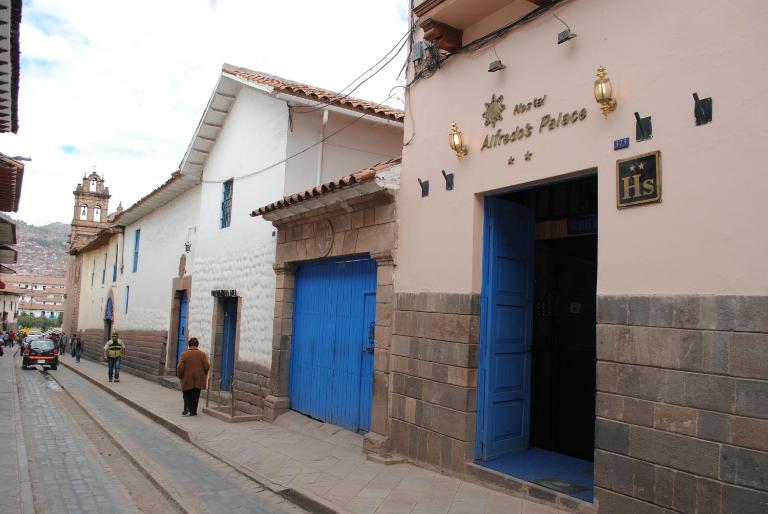 Hostal Alfredo's Palace - B&B Cusco